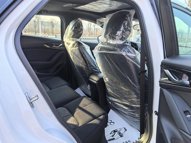 Mazda CX-4 2021, фото 10