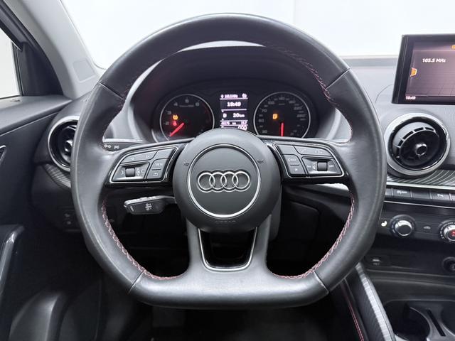 Audi Q2L 2022, фото 14