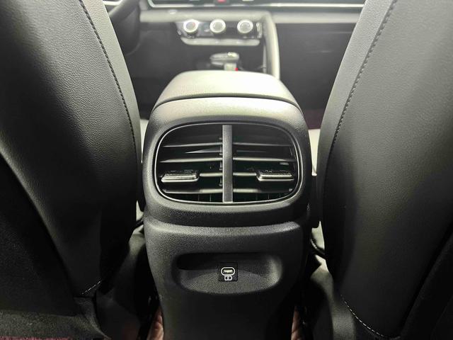 Hyundai Elantra 2023, фото 14