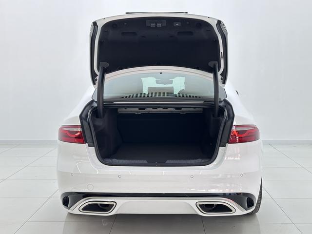Jaguar XFL 2024, фото 15