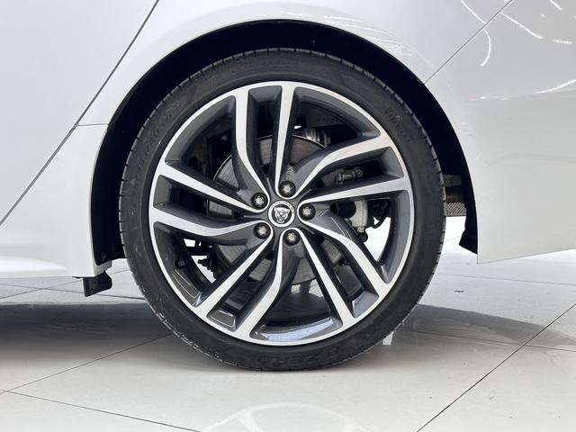 Jaguar XFL 2024, фото 16
