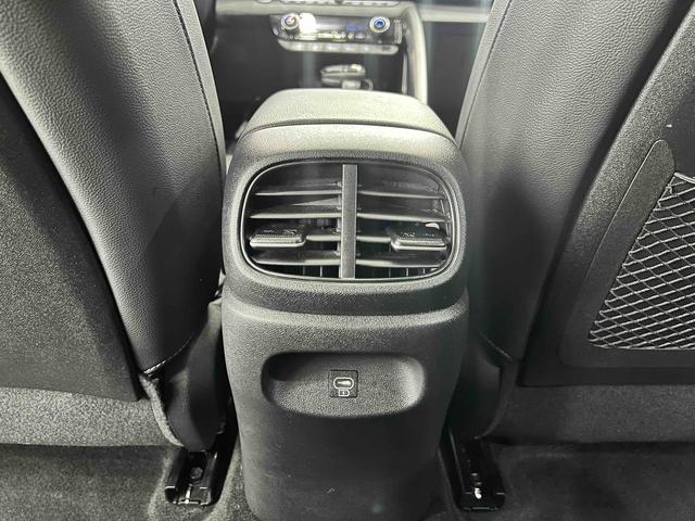 Hyundai Elantra 2023, фото 15