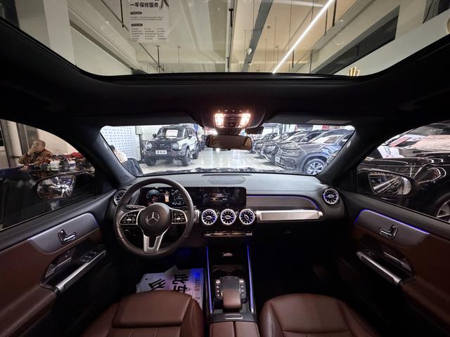 Mercedes-Benz GLB 2023, фото 5