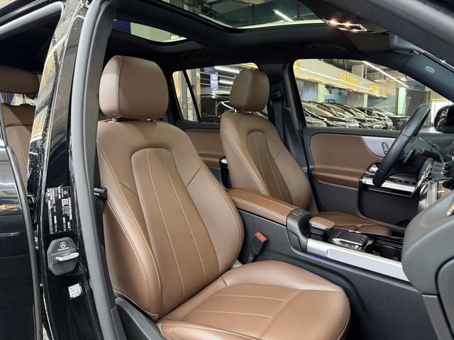 Mercedes-Benz GLB 2023, фото 7