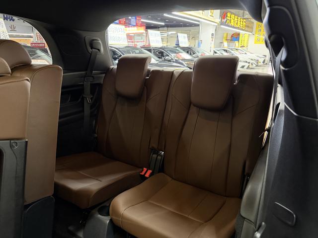 Mercedes-Benz GLB 2023, фото 8