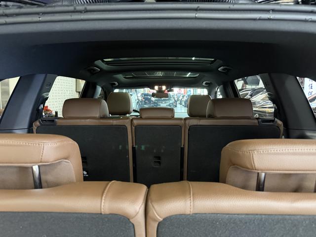 Mercedes-Benz GLB 2023, фото 10