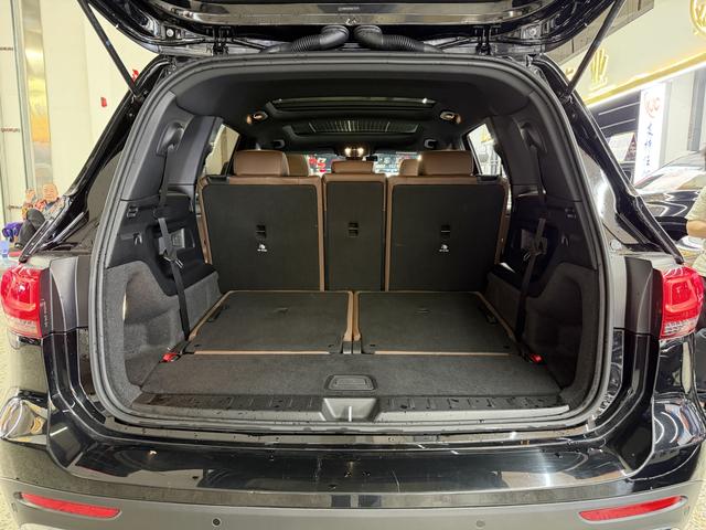 Mercedes-Benz GLB 2023, фото 11