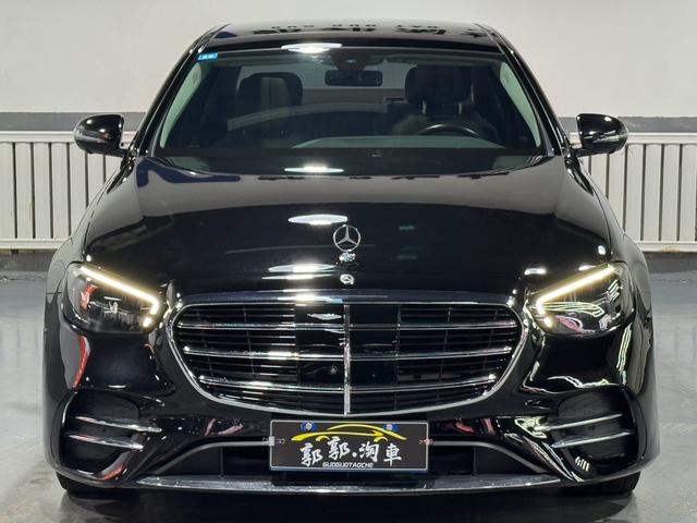 Mercedes-Benz E-Class 2023, фото 3