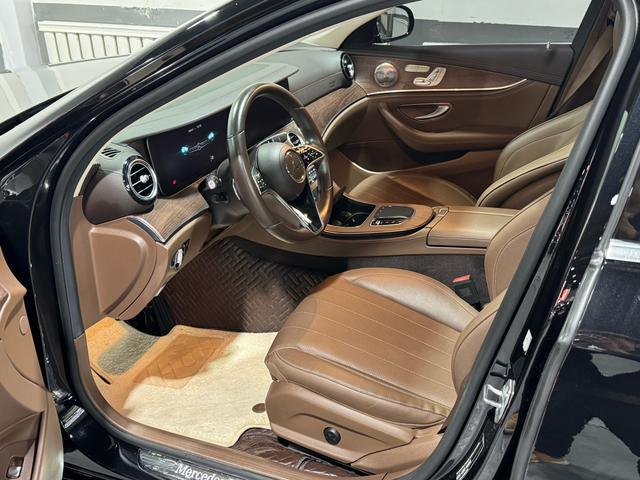 Mercedes-Benz E-Class 2023, фото 4