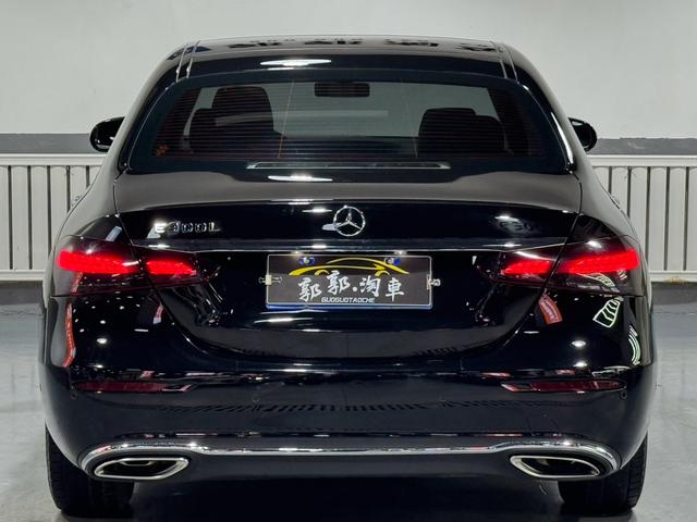 Mercedes-Benz E-Class 2023, фото 8