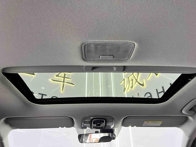 Hyundai Elantra 2023, фото 16