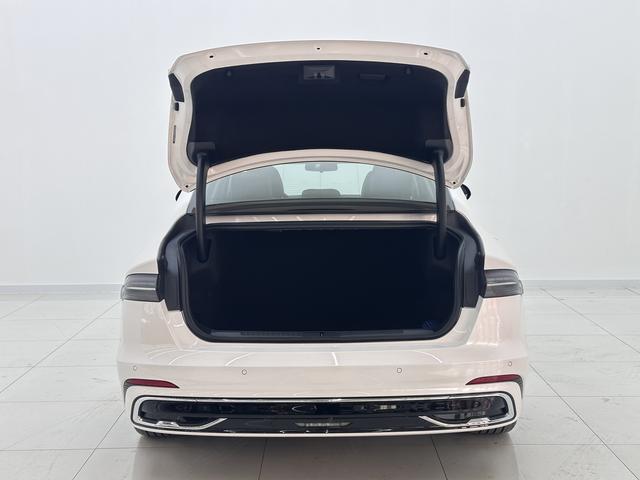 Lincoln Z 2024, фото 15