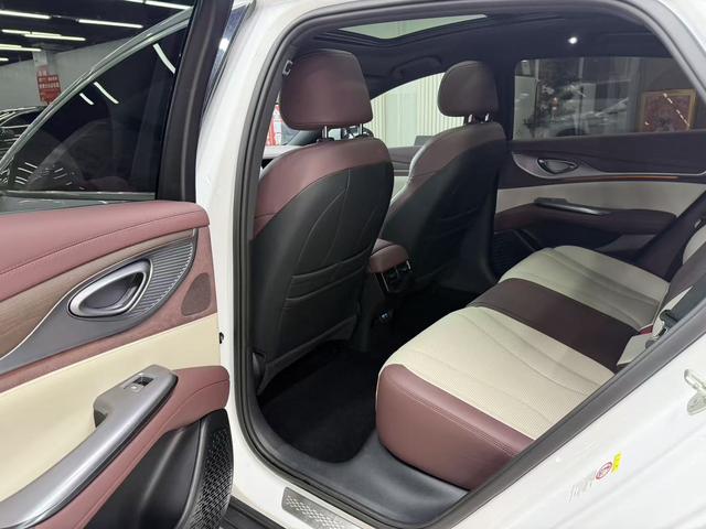 BYD Seal 2023, фото 7