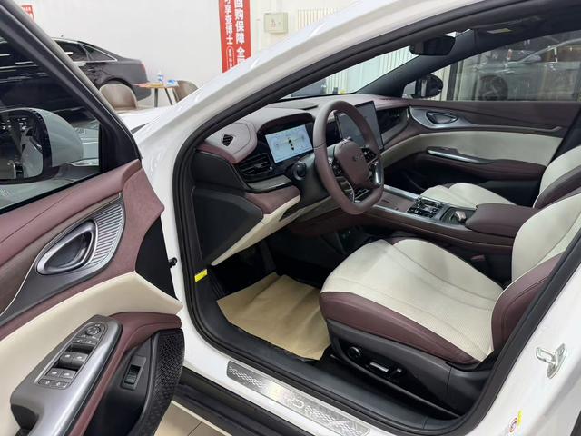 BYD Seal 2023, фото 9
