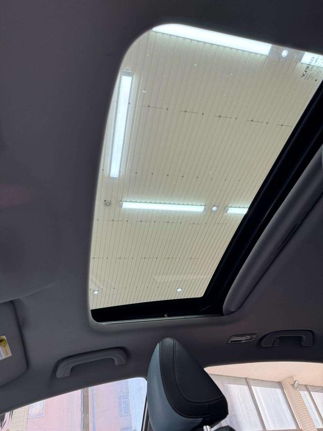 Geely Emgrand L 2022, фото 15