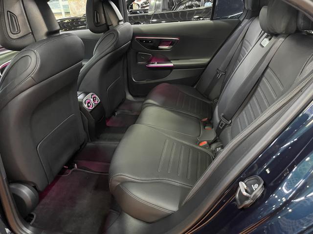 Mercedes-Benz C-Class 2024, фото 9