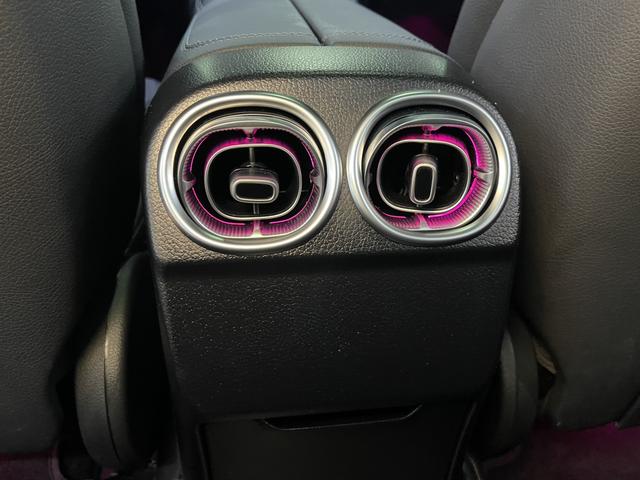 Mercedes-Benz C-Class 2024, фото 10