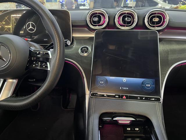 Mercedes-Benz C-Class 2024, фото 12