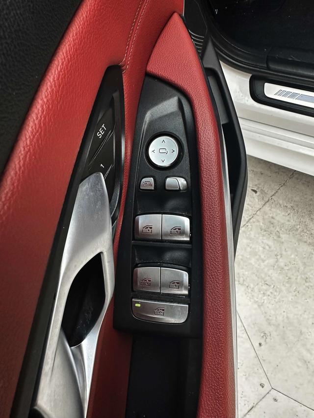 BMW 3 2023, фото 16