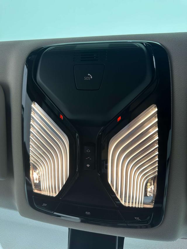 BMW 3 2023, фото 17
