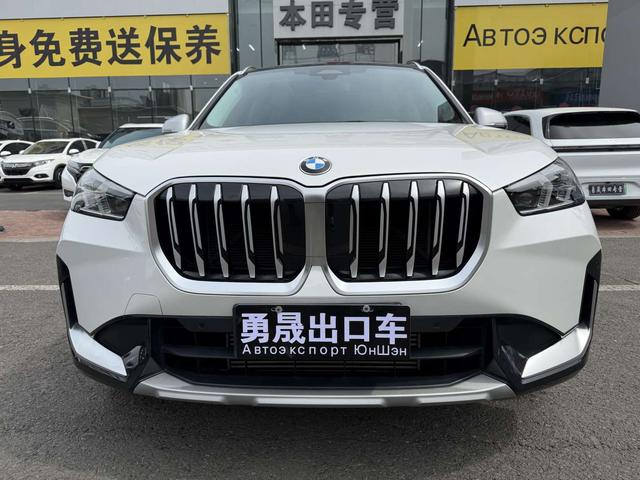 BMW X1 2023, фото 2