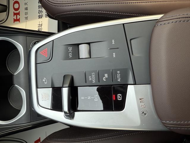 BMW X1 2023, фото 13