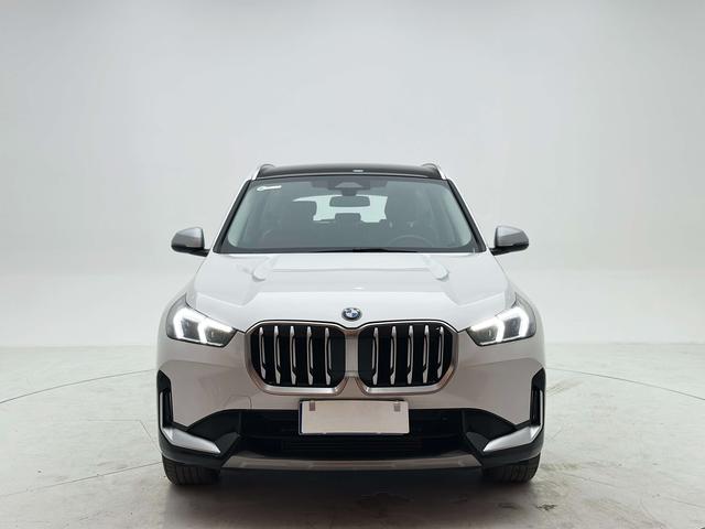 BMW X1 2023, фото 2