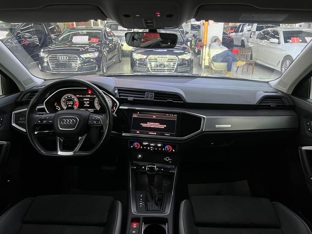 Audi Q3 2022, фото 17