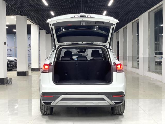 Volkswagen Tayron 2023, фото 15