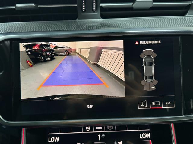 Audi A6L 2023, фото 17