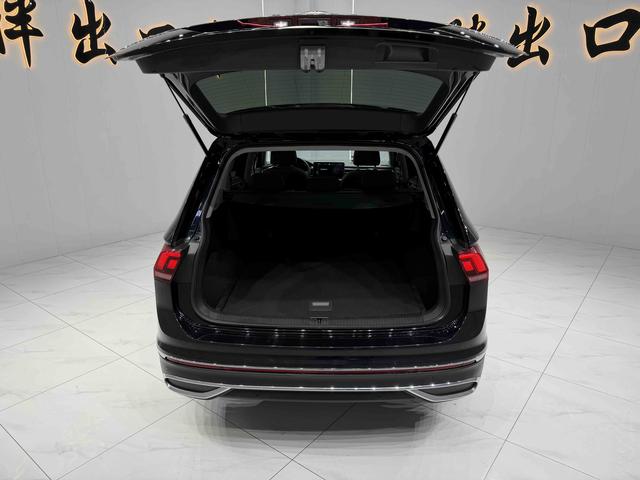 Volkswagen Tiguan 2023, фото 16