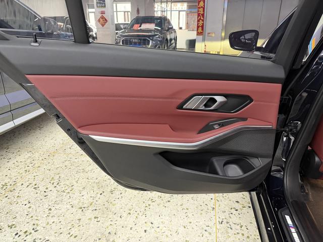 BMW 3 2023, фото 14