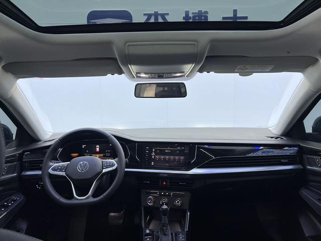 Volkswagen Passat 2023, фото 14