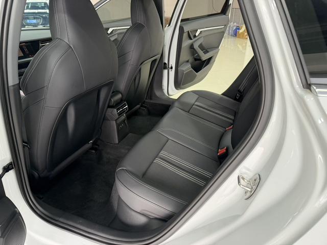 Audi A3 2022, фото 16