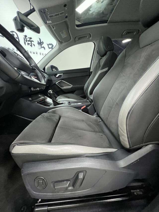 Audi Q3 2022, фото 16