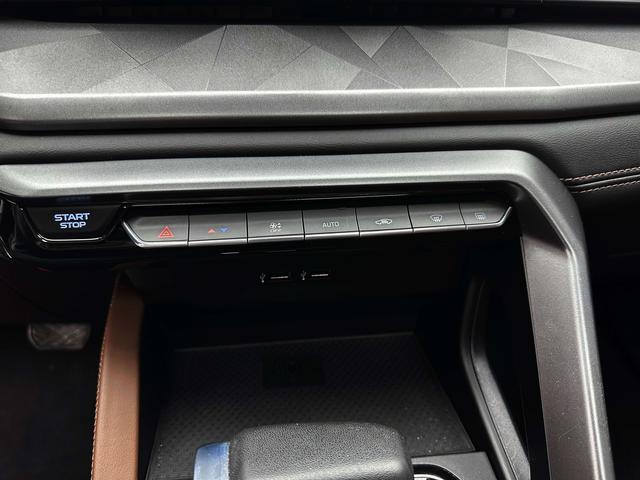 Geely Emgrand X6 2021, фото 15