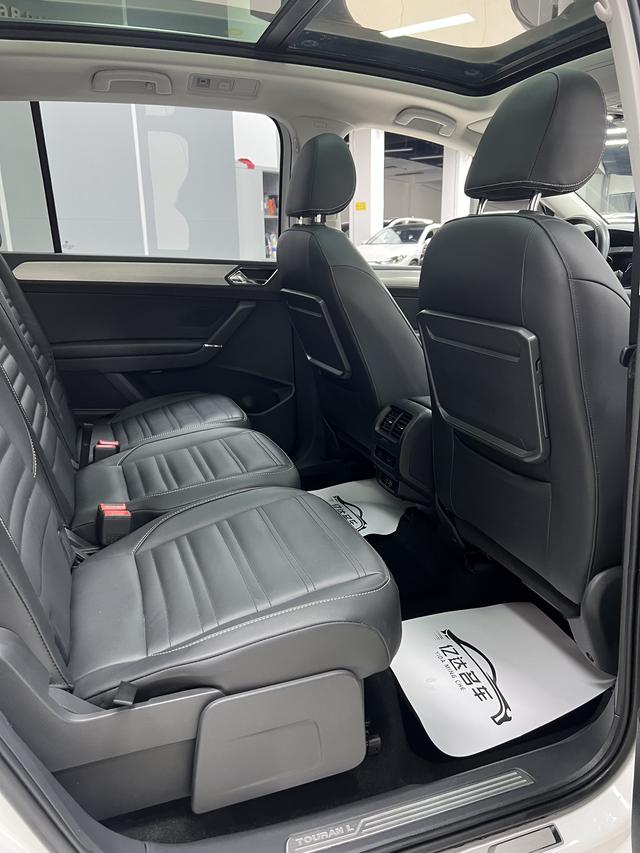 Volkswagen Tuan L 2021, фото 17
