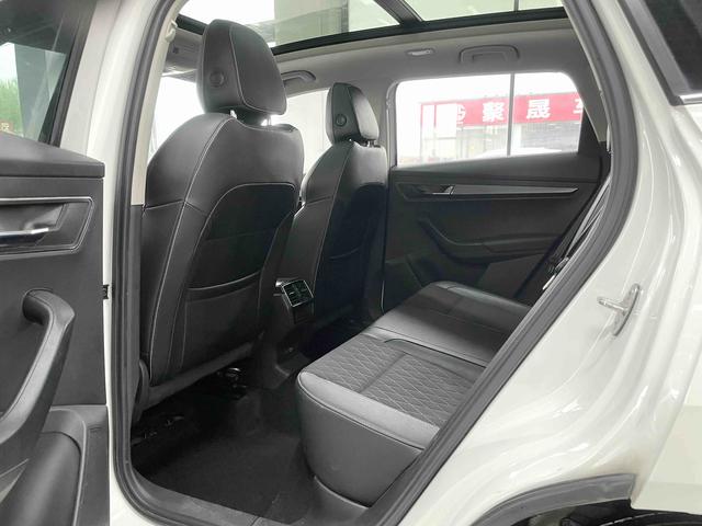 Skoda Karoq 2021, фото 10