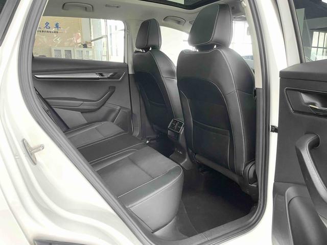 Skoda Karoq 2021, фото 13