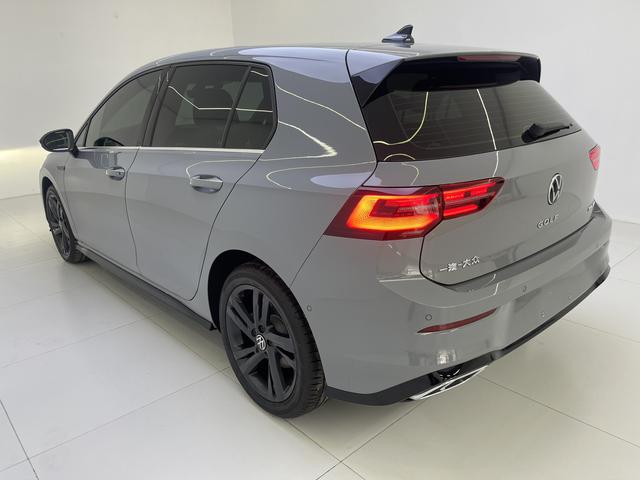 Volkswagen Golf 2023, фото 4