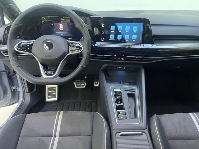 Volkswagen Golf 2023, фото 9