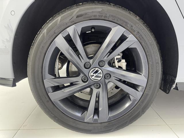 Volkswagen Golf 2023, фото 15