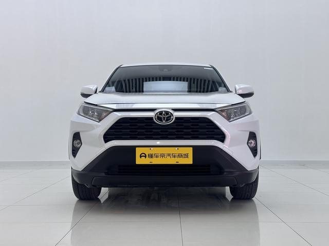 Toyota RAV4 2022, фото 2