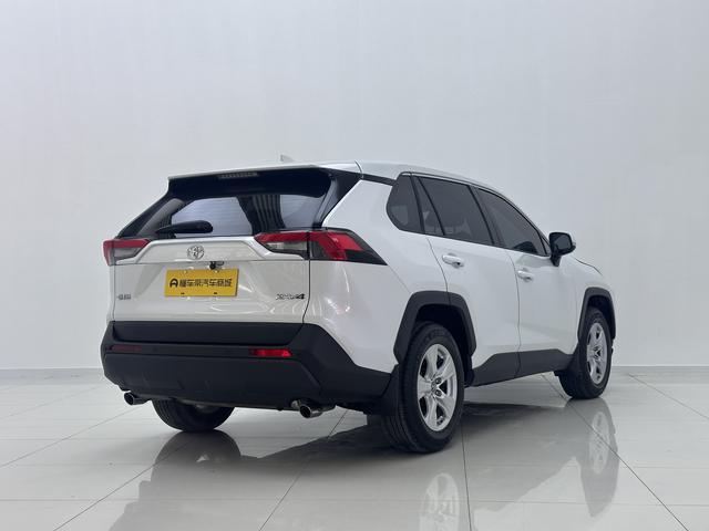 Toyota RAV4 2022, фото 7