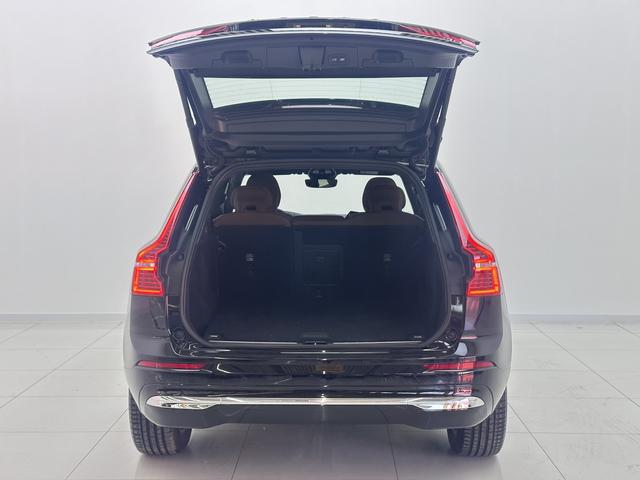 Volvo XC60 2025, фото 15
