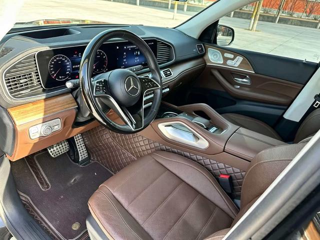 Mercedes-Benz GLS 2024, фото 4