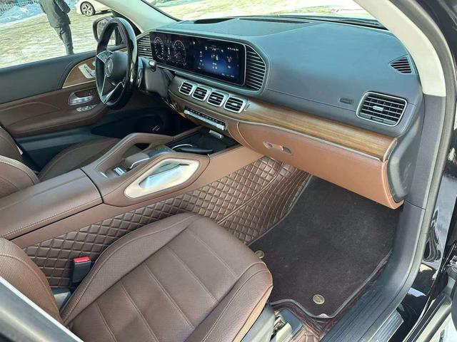 Mercedes-Benz GLS 2024, фото 8