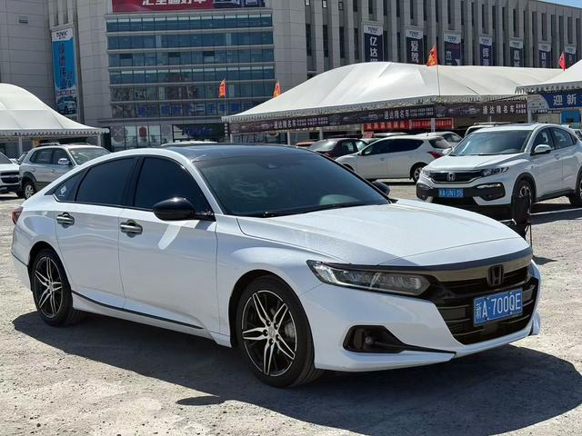 Honda Accord 2022, фото 3