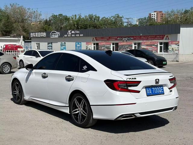 Honda Accord 2022, фото 7