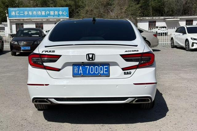 Honda Accord 2022, фото 8